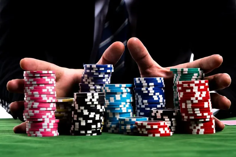 Sở hữu kinh nghiệm đọc bài giúp cược thủ tự tin hơn khi chơi Poker